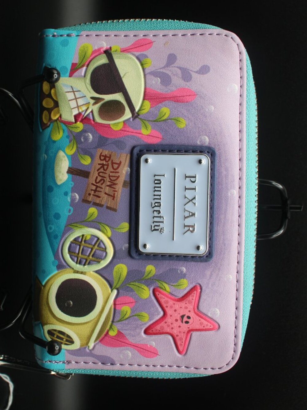 Loungefly Pixar Finding Nemo Fish Tank Zip Around Wallet 0080